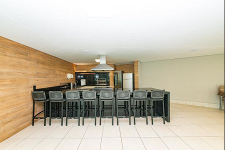 Apartamento à venda com 216m², 4 quartos e 4 vagas Apartamento à venda com 216m², 4 quartos e 4 vagasÁrea comum