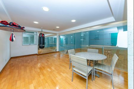 Apartamento à venda com 216m², 4 quartos e 4 vagas Apartamento à venda com 216m², 4 quartos e 4 vagasÁrea comum