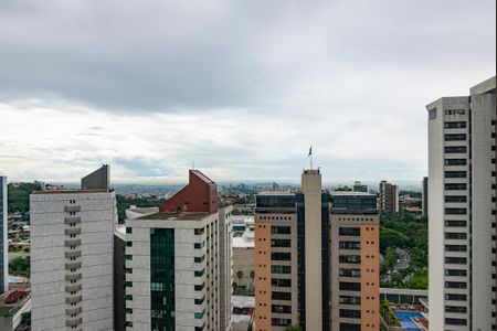 Apartamento à venda com 216m², 4 quartos e 4 vagas Apartamento à venda com 216m², 4 quartos e 4 vagasVaranda da Sala