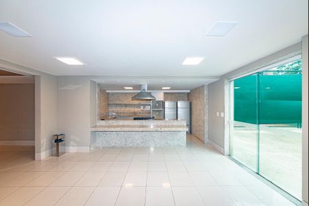 Apartamento à venda com 216m², 4 quartos e 4 vagas Apartamento à venda com 216m², 4 quartos e 4 vagasÁrea comum