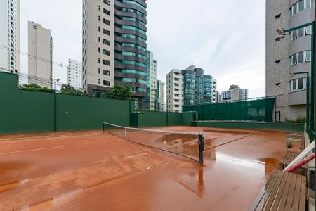 Apartamento à venda com 216m², 4 quartos e 4 vagas Apartamento à venda com 216m², 4 quartos e 4 vagasÁrea comum