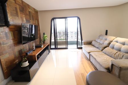 Apartamento à venda com 300m², 3 quartos e 2 vagasSala