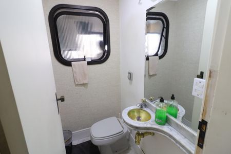 Apartamento à venda com 300m², 3 quartos e 2 vagasLavabo