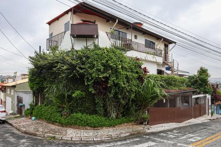Casa para alugar com 200m², 3 quartos e 3 vagasFachada 