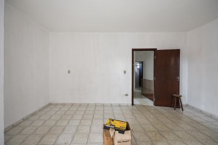 Casa para alugar com 200m², 3 quartos e 3 vagasSuíte