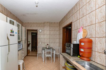 Casa à venda com 340m², 2 quartos e 3 vagasCozinha