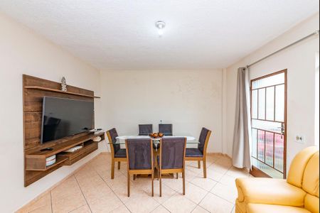 Casa à venda com 340m², 2 quartos e 3 vagasSala