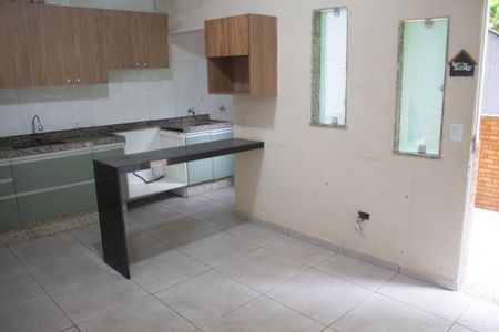 Sala de casa para alugar com 2 quartos, 3m² em Itrapoã, Ribeirão Pires