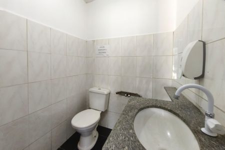 Casa à venda com 325m², 3 quartos e sem vagaCasa 2 - Banheiro 