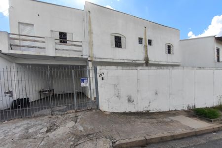 Casa à venda com 325m², 3 quartos e sem vagaFachada