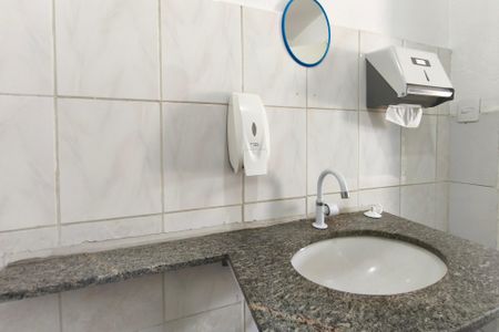 Casa à venda com 325m², 3 quartos e sem vagaCasa 2 - Banheiro 