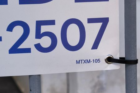 Casa à venda com 325m², 3 quartos e sem vagaPLACA INSTALADA NA FACHADA