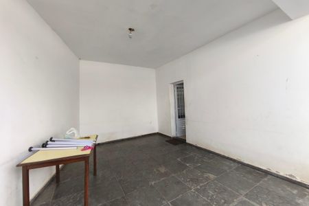 Casa à venda com 325m², 3 quartos e sem vagaQuintal