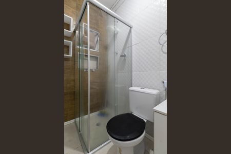 Casa à venda com 39m², 1 quarto e sem vaga Casa à venda com 39m², 1 quarto e sem vagaBanheiro