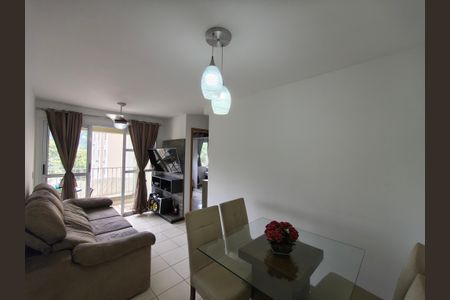 Sala de apartamento à venda com 2 quartos, 60m² em Jacarepaguá, Rio de Janeiro