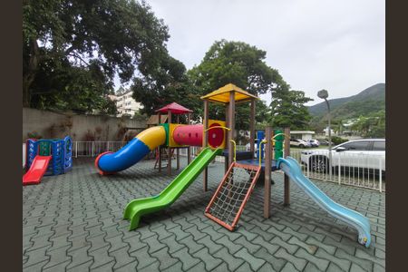 Apartamento à venda com 60m², 2 quartos e 1 vagaÁrea comum - Playground