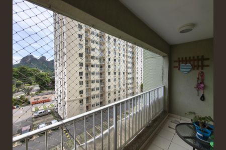 Varanda Sala de apartamento à venda com 2 quartos, 60m² em Jacarepaguá, Rio de Janeiro