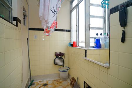 Apartamento à venda com 81m², 2 quartos e sem vagaÁrea de Serviço