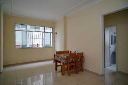 Sala de apartamento à venda com 2 quartos, 81m² em Centro, Niterói