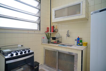 Apartamento à venda com 81m², 2 quartos e sem vagaCozinha