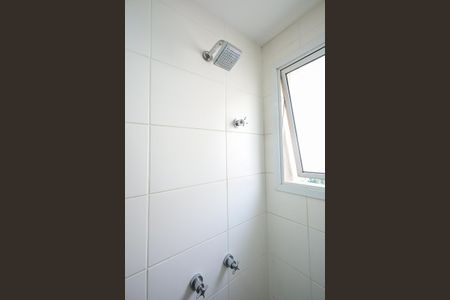 Apartamento para alugar com 47m², 2 quartos e 1 vagaChuveiro do Banheiro