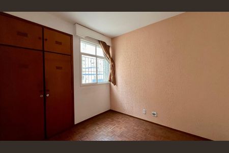 Apartamento à venda com 75m², 2 quartos e 1 vagaquarto 