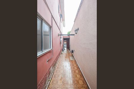 Casa à venda com 145m², 2 quartos e 2 vagasCorredor