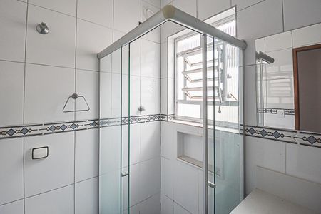 Casa à venda com 145m², 2 quartos e 2 vagasBanheiro