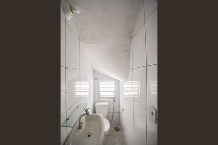 Casa à venda com 145m², 2 quartos e 2 vagasLavabo