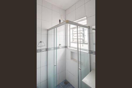 Casa à venda com 145m², 2 quartos e 2 vagasBanheiro