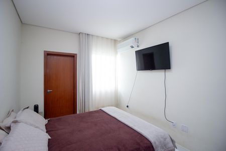 Casa à venda com 90m², 3 quartos e 2 vagasQuarto Suíte