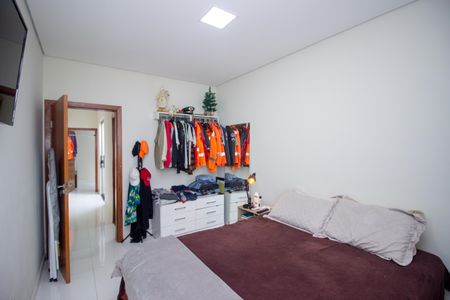 Quarto Suíte de casa à venda com 3 quartos, 90m² em Tropical, Contagem