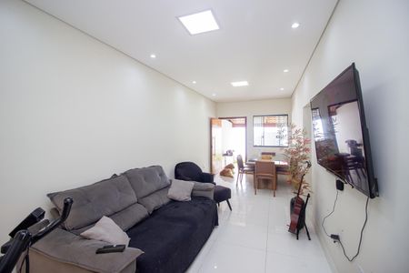 Sala de casa à venda com 3 quartos, 90m² em Tropical, Contagem