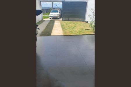 Casa à venda com 90m², 3 quartos e 2 vagasGaragem