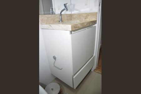 Apartamento para alugar com 57m², 3 quartos e 1 vagaDetalhe - Banheiro Social