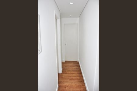 Apartamento para alugar com 57m², 3 quartos e 1 vagaDetalhe - Corredor Quartos