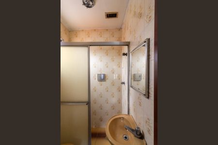 Casa à venda com 160m², 3 quartos e 2 vagas Casa à venda com 160m², 3 quartos e 2 vagasBanheiro Suíte