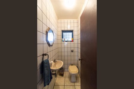 Casa à venda com 160m², 3 quartos e 2 vagas Casa à venda com 160m², 3 quartos e 2 vagasLavabo