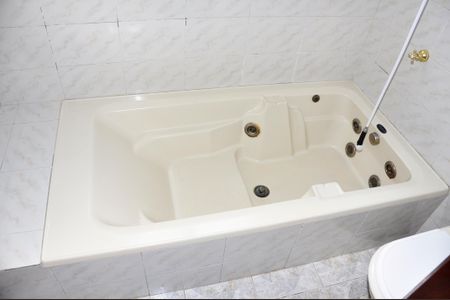 Casa à venda com 400m², 3 quartos e 3 vagas Casa à venda com 400m², 3 quartos e 3 vagasDetalhe - Banheiro Social