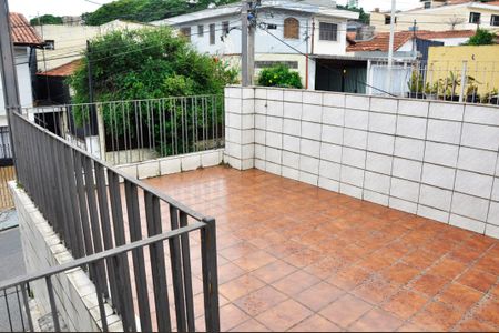 Casa à venda com 400m², 3 quartos e 3 vagas Casa à venda com 400m², 3 quartos e 3 vagasVaranda