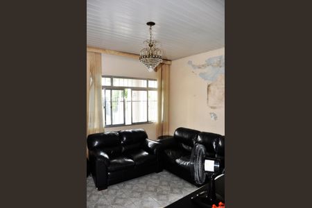 Casa à venda com 400m², 3 quartos e 3 vagas Casa à venda com 400m², 3 quartos e 3 vagasDetalhe - Sala