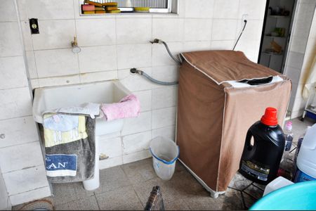 Casa à venda com 400m², 3 quartos e 3 vagas Casa à venda com 400m², 3 quartos e 3 vagasÁrea de Serviço