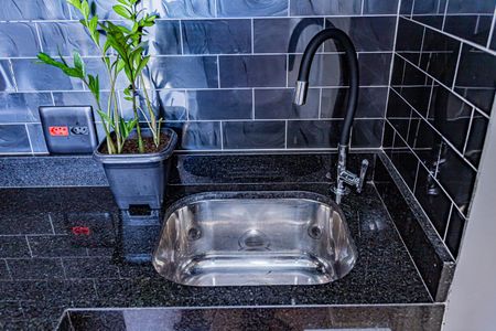 Apartamento à venda com 34m², 2 quartos e 1 vaga Apartamento à venda com 34m², 2 quartos e 1 vagaSala, cozinha e área de serviço