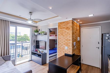 Apartamento à venda com 34m², 2 quartos e 1 vaga Apartamento à venda com 34m², 2 quartos e 1 vagaSala, cozinha e área de serviço