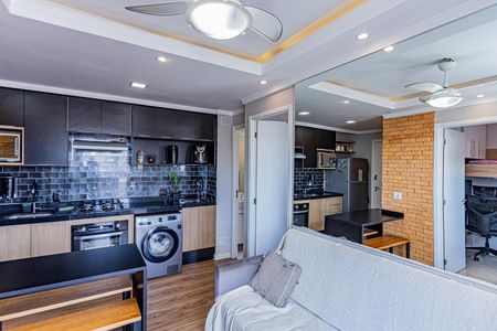Apartamento à venda com 34m², 2 quartos e 1 vaga Apartamento à venda com 34m², 2 quartos e 1 vagaSala, cozinha e área de serviço