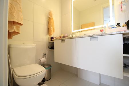 Apartamento à venda com 146m², 3 quartos e 2 vagasBanheiro da suíte 1