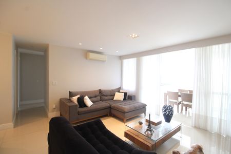 Apartamento à venda com 146m², 3 quartos e 2 vagasSala