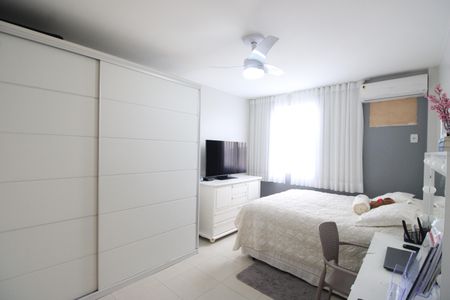 Apartamento à venda com 146m², 3 quartos e 2 vagasSuíte 1