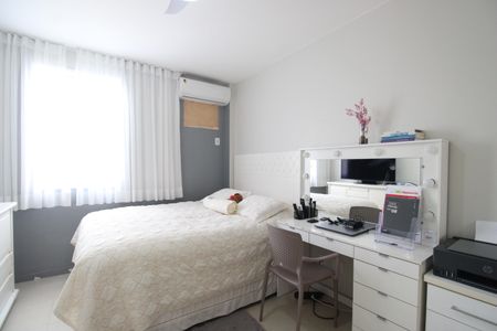 Apartamento à venda com 146m², 3 quartos e 2 vagasSuíte 1