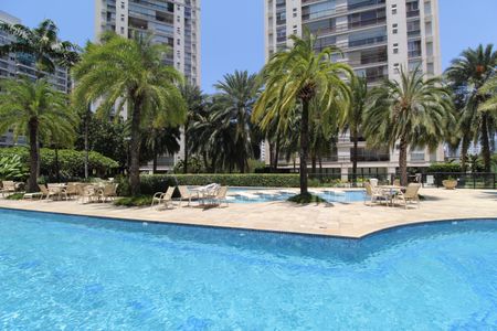 Apartamento à venda com 146m², 3 quartos e 2 vagasÁrea comum - Piscina